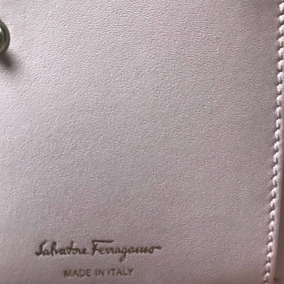 Salvatore Ferragamo Nero calfskin wallet. Excellent, like new condition. - Picture 3 of 13